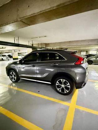 MITSUBISHI ECLIPSE CROSS 1.5 MIVEC TURBO GASOLINA HPE CVT MITSUBISHI ECLIPSE CROSS 1.5 MIVEC TURBO GASOLINA HPE CVT